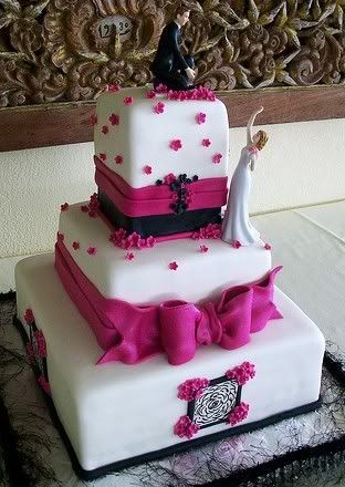 Fondant Wedding Cake Image