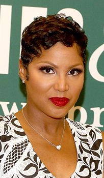 Promo Trail: Toni Braxton Signs Copies Of Her New Memoir toni2 zpsf701efac Promo Trail: Toni Braxton Signs Copies Of Her New Memoir