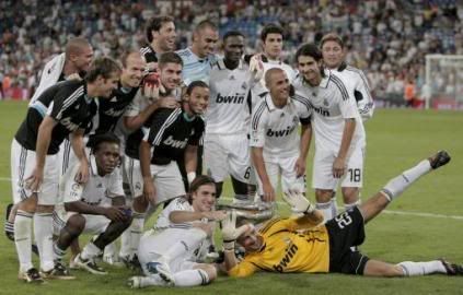 Real Madrid ficou com o seu troféu