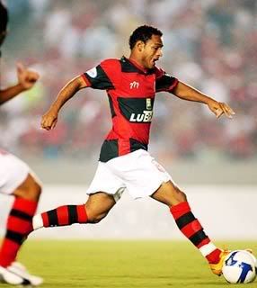 Marcinho é o goleador do Brasileiro (5 gols).