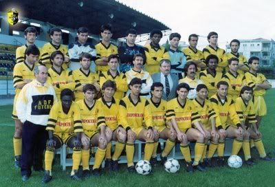 Rui Costa no Fafe (emprestado pelo Benfica) em 1991 - ainda desconhecido do grande publico