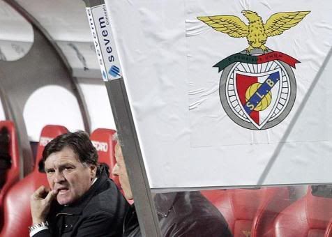 Camacho minutos antes de se demitir do Benfica
