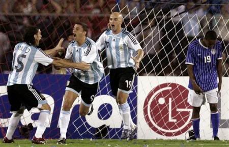 Argentina goleou Estados Unidos da América por 4-1