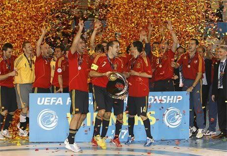 Espanha ergueu o tão ambicionado troféu de Campeão da Europa de Futsal 2007