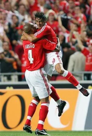 Rui Costa decisivo na vitória do Benfica