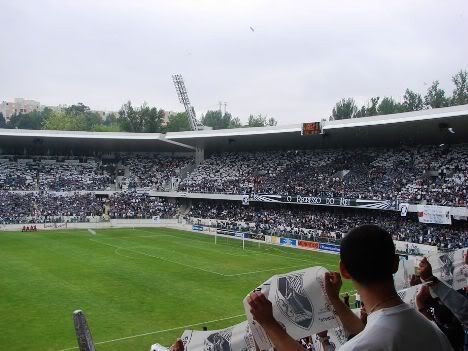 Estádio Afonso Henriques em Guimarães o rei das assistências da Liga de Honra