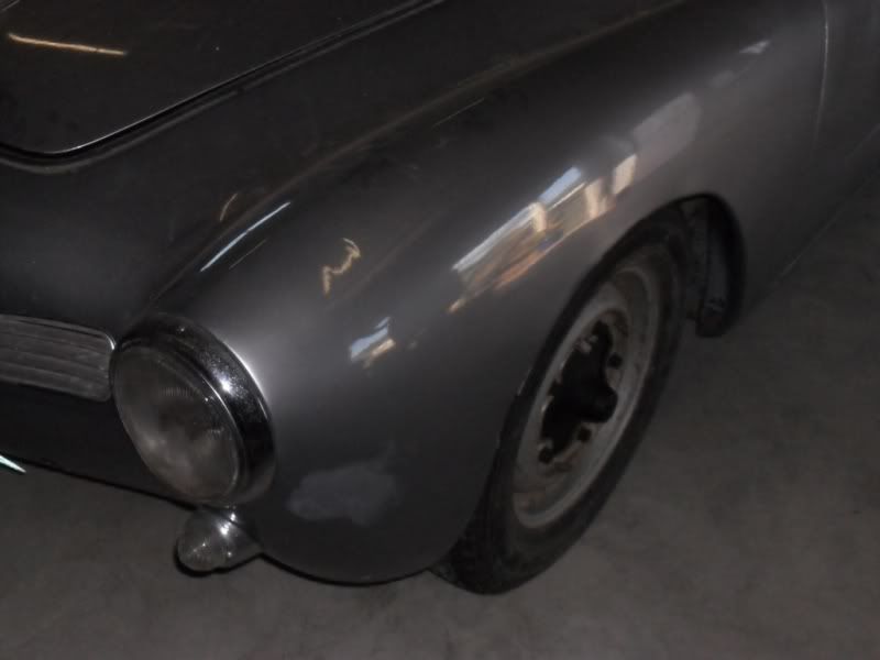 http://i120.photobucket.com/albums/o171/esevwbits/karmann%20silver/karman2001.jpg