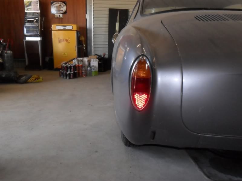 http://i120.photobucket.com/albums/o171/esevwbits/karmann%20silver/karman2007.jpg