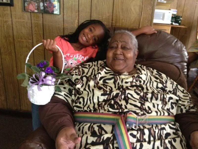 JAYDA with great grandmother photo JAYDAandMo_zpsa7233276.jpg