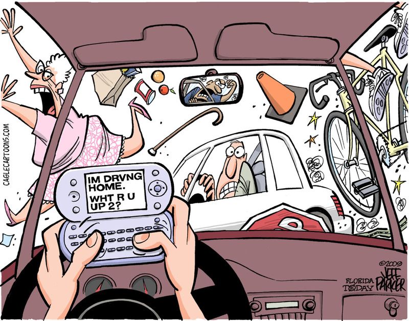  photo display-how-scary-texting-while-driving-can-be-texting-while-driving-D4defD-clipart_zpsr2ipl6hl.jpg