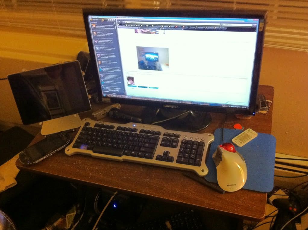 desk.jpg