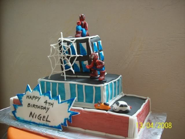 spiderman cakes,spiderman bday cakes