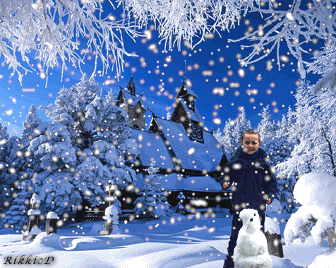 Lorenzo met zijn sneeuwman.