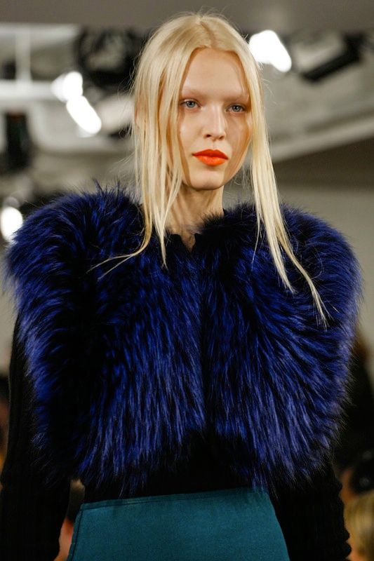 photo oscar-de-la-renta-rtw-fw2013-details-20_2246552885_zpscd52b3c2.jpg