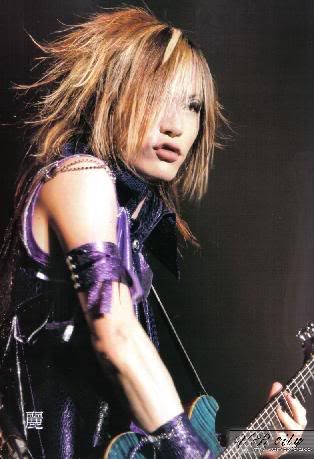 Uruha -  18 TheGazettEUruhalillapscenen