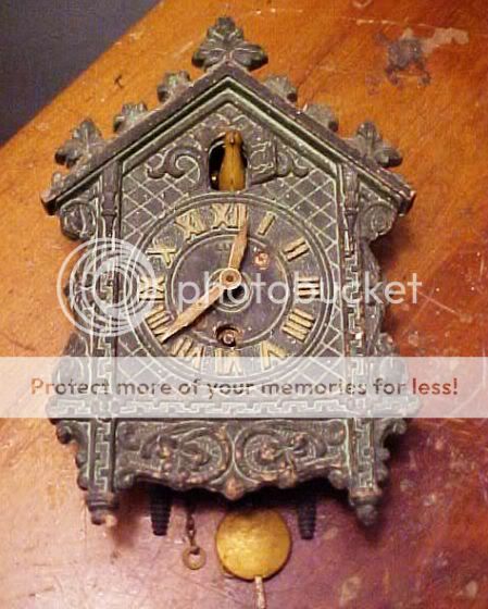 Lux Vintage Mini Cuckoo Clock Waterbury Conn USA